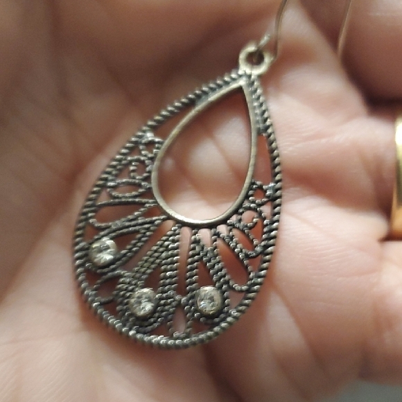 Filgree Open Oval Silvertone Rhinestone Elegant Silver Teardrop Earrings - Picture 2 of 4